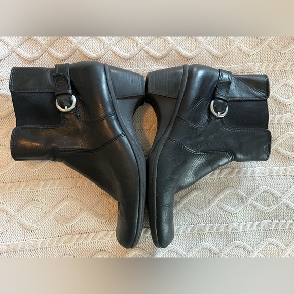 Naturalizer Black Leather Ankle Boots Women’s Size 8 Narrow - Picture 5 of 13